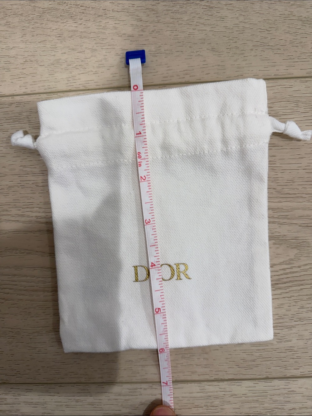 Dior Cream Drawstring Pouches with Gold Logo - Set of 7 - Picture 9 of 9